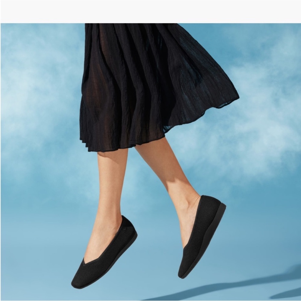 Vivaia Lightweight Square-Toe V-Cut Flats Margot Walker Black 41.5 US 10